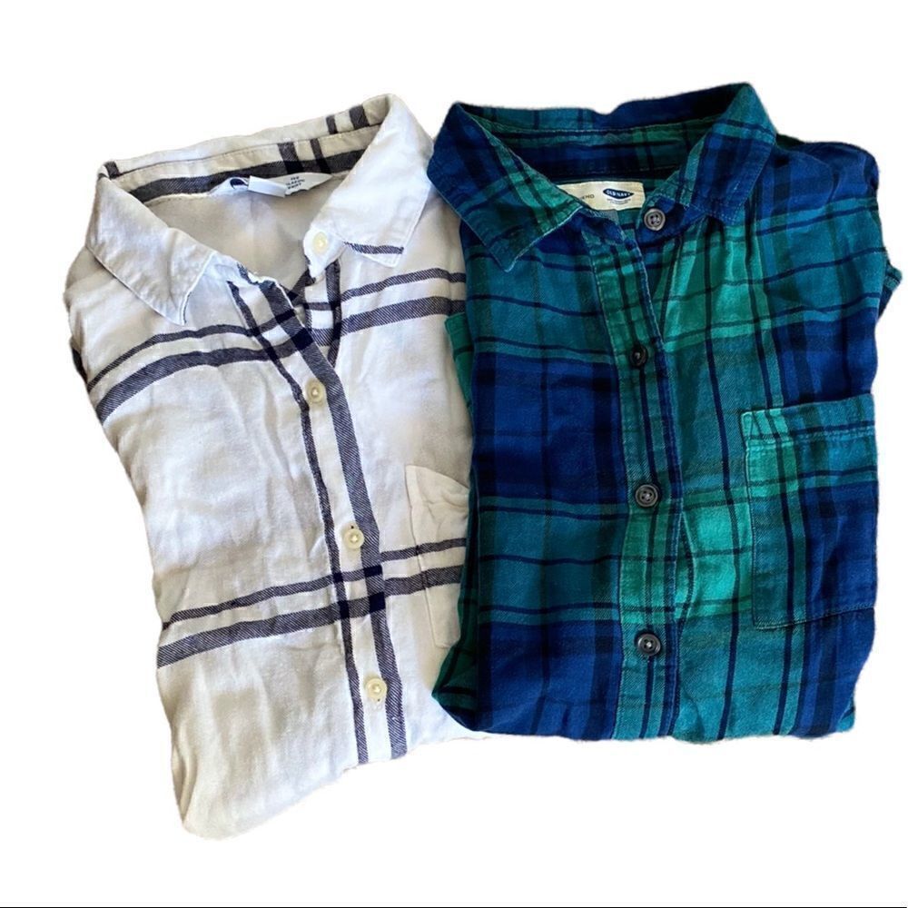 Two Old Navy Plaid Button Up Tops Women Size Small